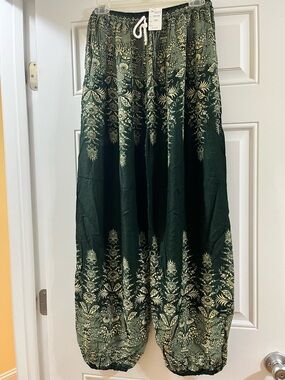 Boho Green Printed Elastic Waist lounge pants